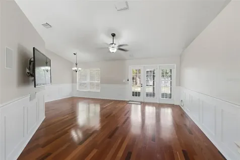 1512 Bay View Street Tarpon Springs FL 34689
