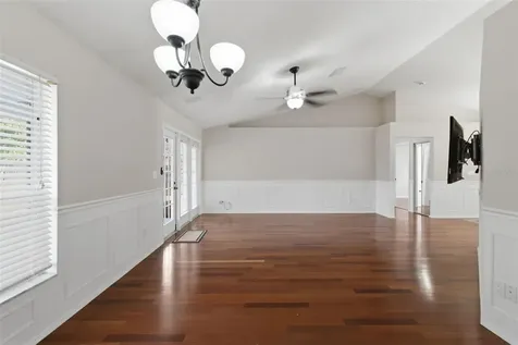 1512 Bay View Street Tarpon Springs FL 34689