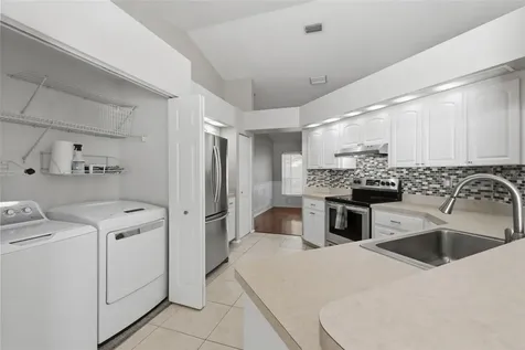 1512 Bay View Street Tarpon Springs FL 34689