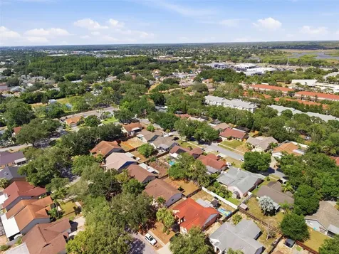 1512 Bay View Street Tarpon Springs FL 34689