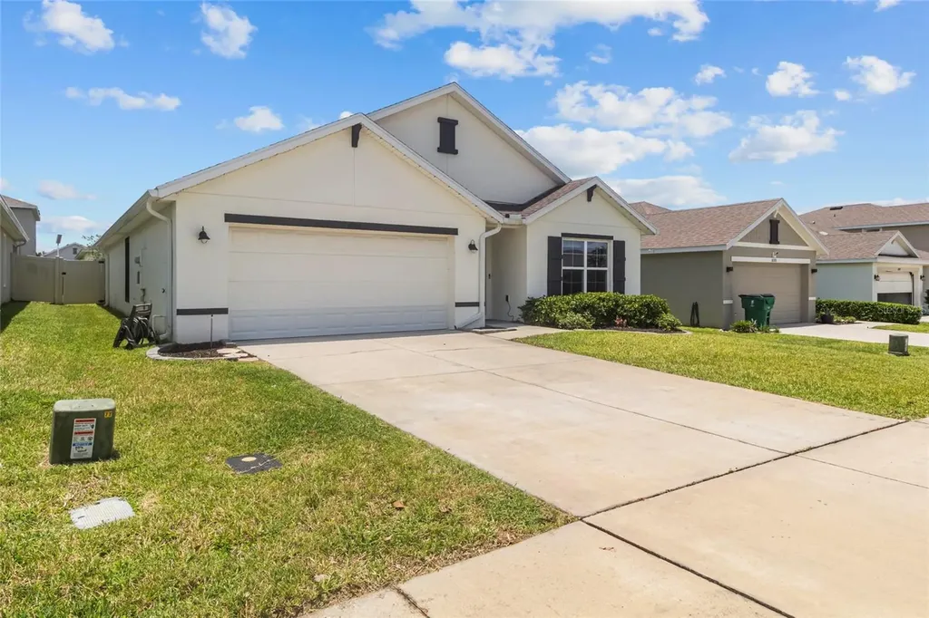38386 Sonnet Landing Avenue Zephyrhills FL 33540