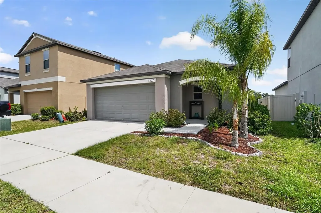 4507 Eternal Prince Drive Sun City Center FL 33573