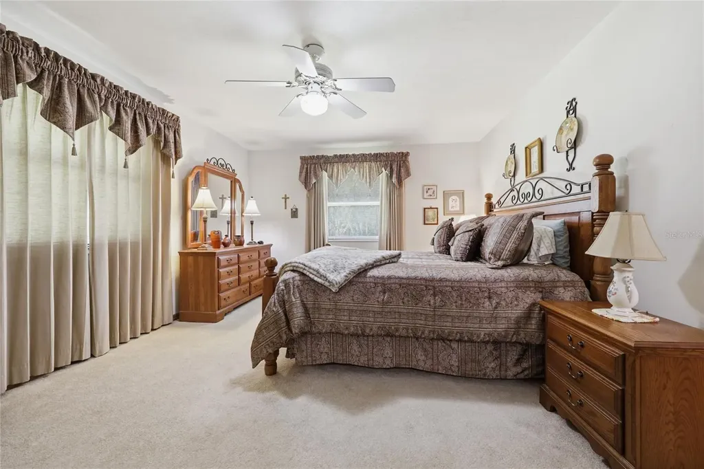 561 SE 28th Street Melrose FL 32666