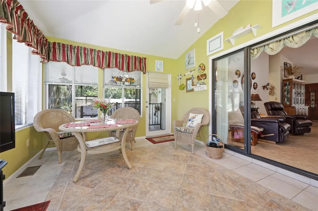561 SE 28th Street Melrose FL 32666