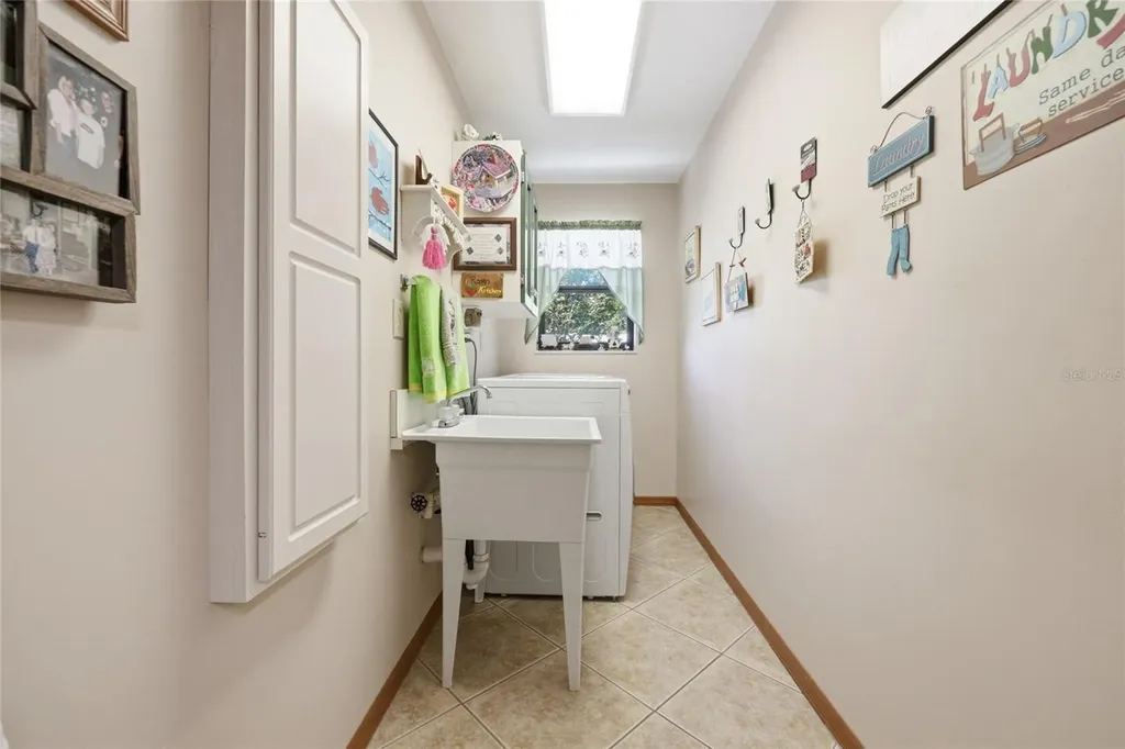 561 SE 28th Street Melrose FL 32666
