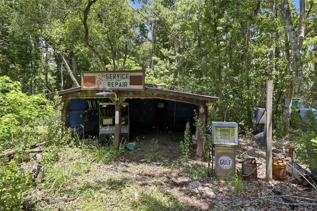 561 SE 28th Street Melrose FL 32666