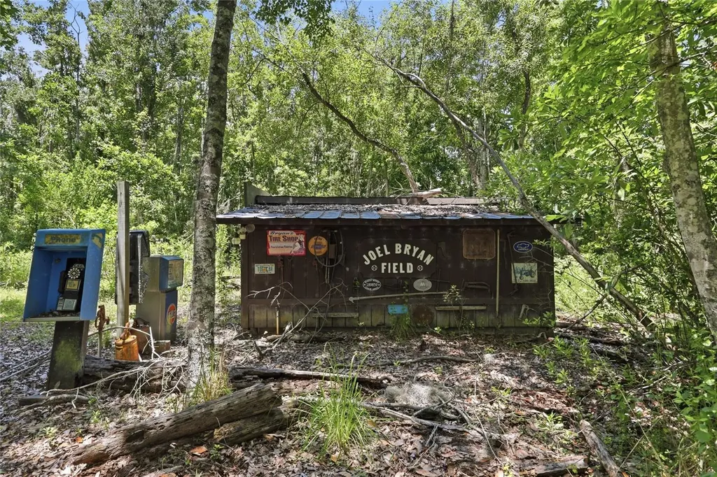 561 SE 28th Street Melrose FL 32666