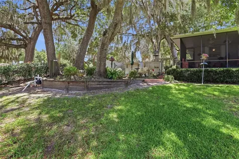 561 SE 28th Street Melrose FL 32666