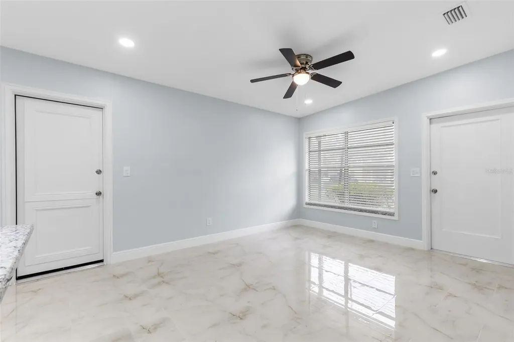 3009 E Flora Street Tampa FL 33610