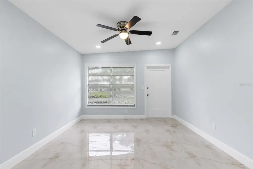 3009 E Flora Street Tampa FL 33610