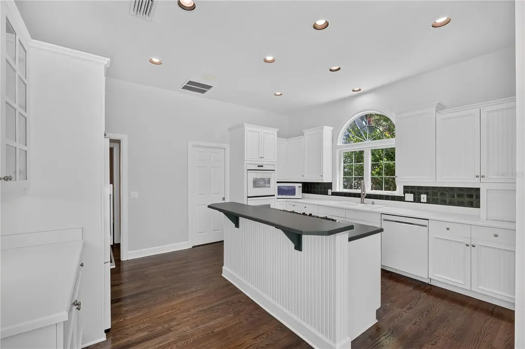 3915 SW 95th Terrace Gainesville FL 32608
