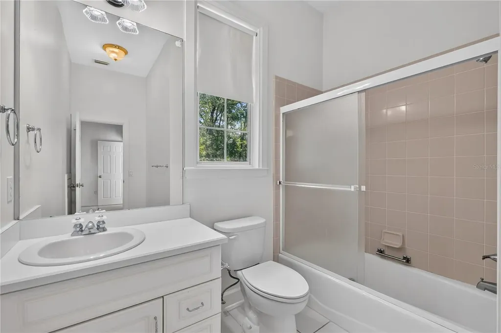 3915 SW 95th Terrace Gainesville FL 32608