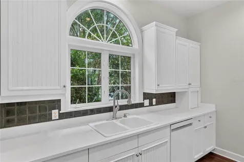 3915 SW 95th Terrace Gainesville FL 32608