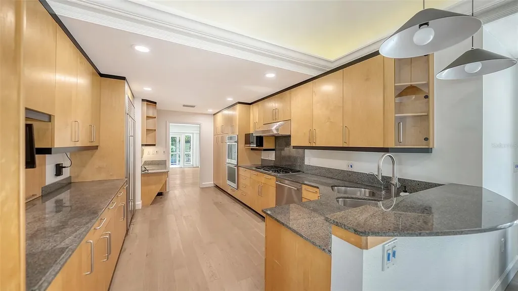 1770 S Oval Drive Sarasota FL 34239