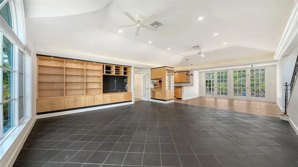 1770 S Oval Drive Sarasota FL 34239