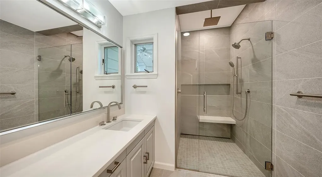 1770 S Oval Drive Sarasota FL 34239
