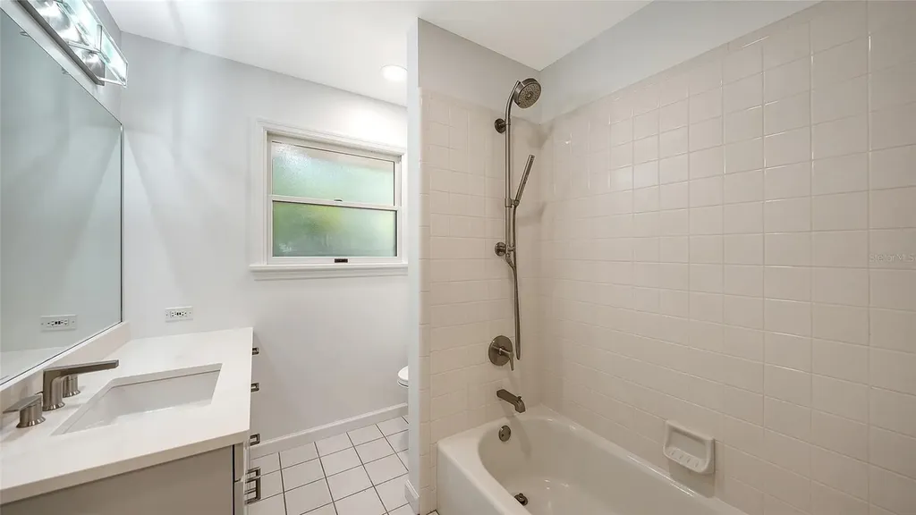 1770 S Oval Drive Sarasota FL 34239
