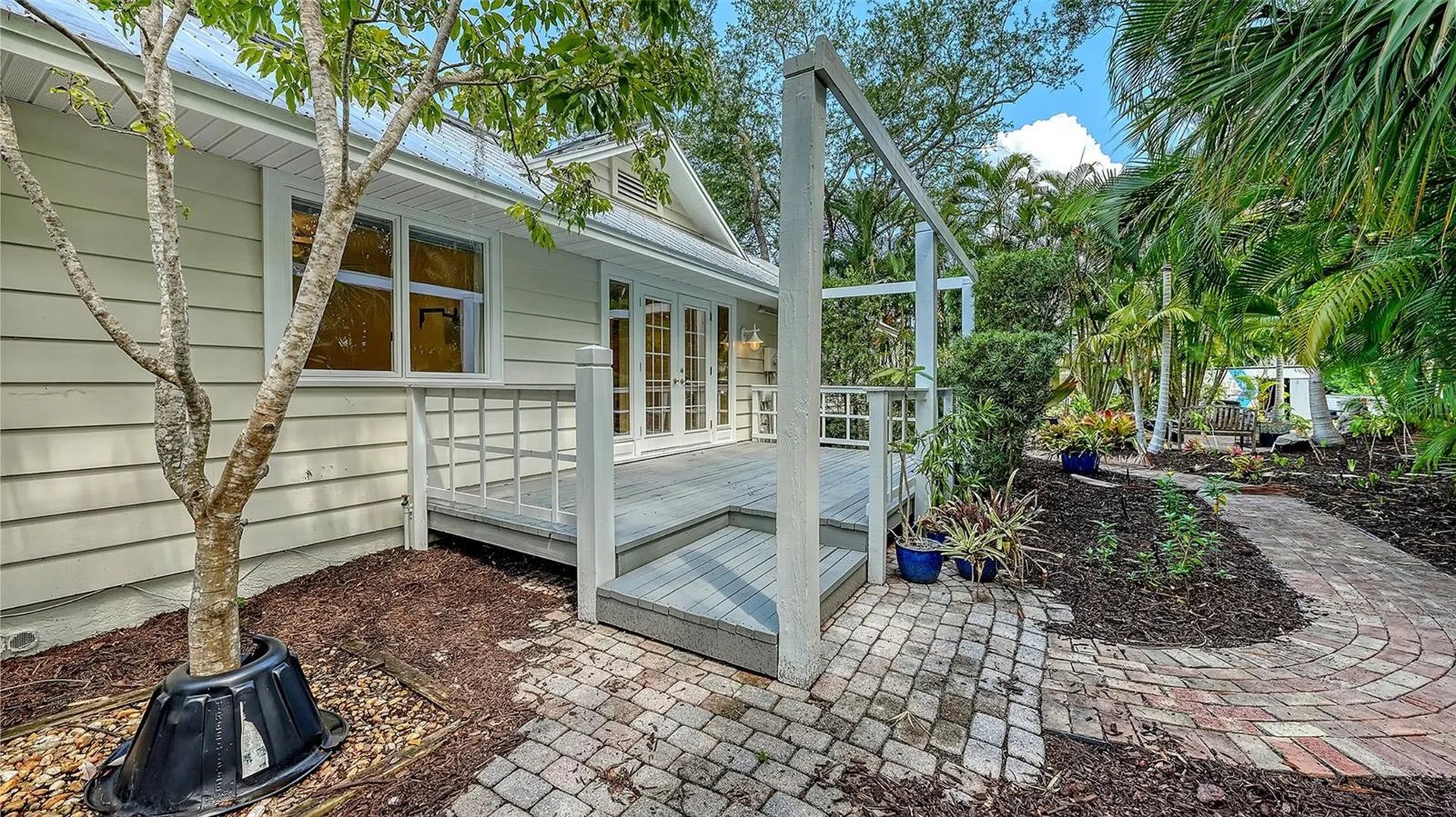 1770 S Oval Drive Sarasota FL 34239