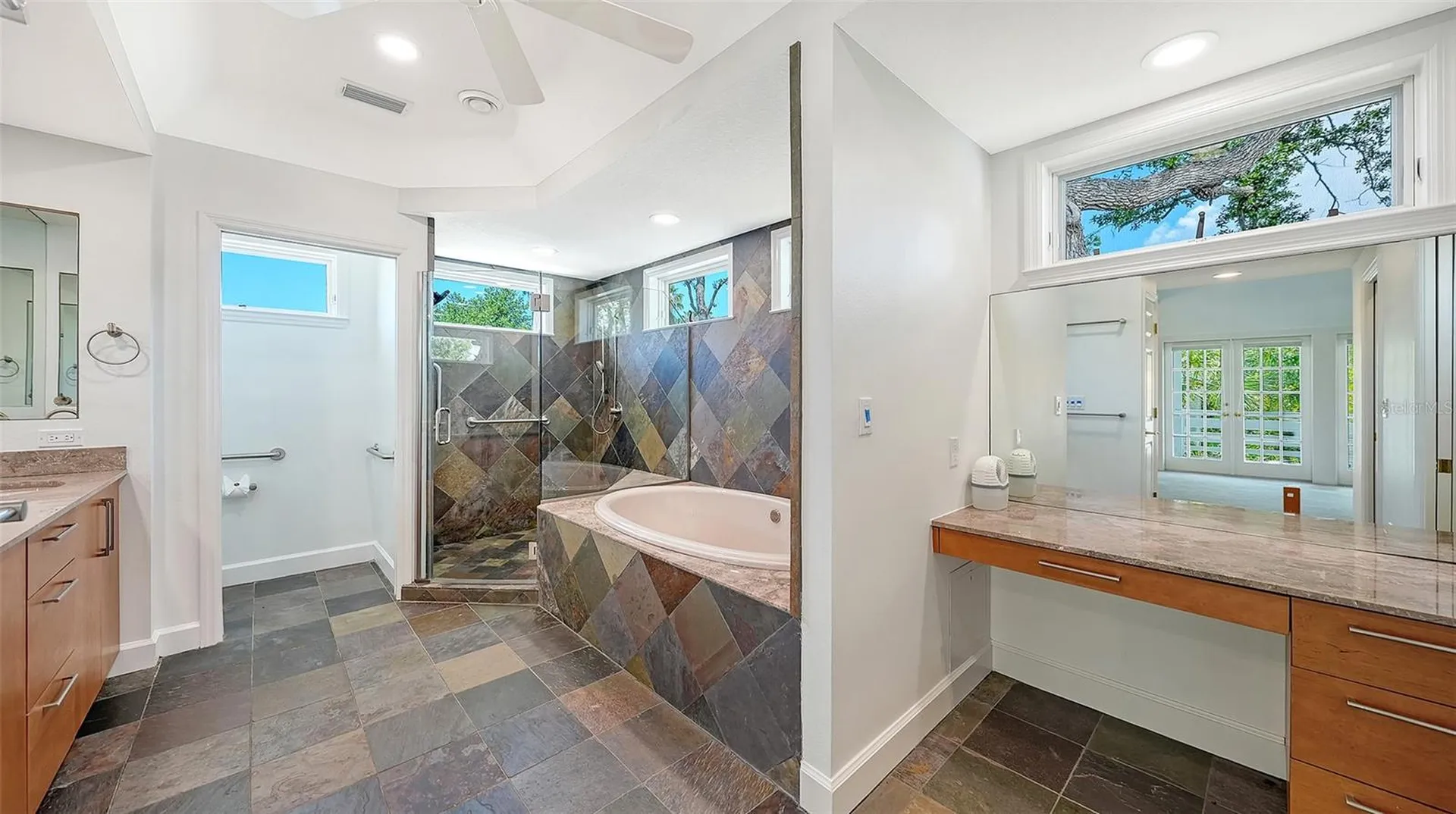 1770 S Oval Drive Sarasota FL 34239