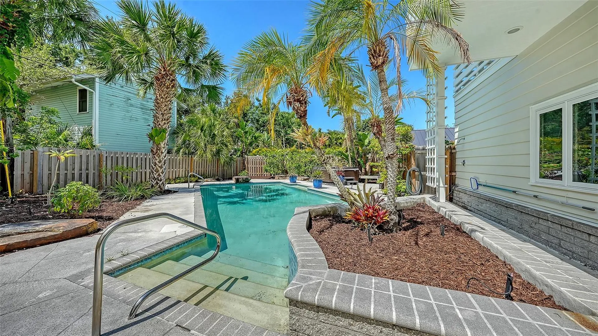 1770 S Oval Drive Sarasota FL 34239