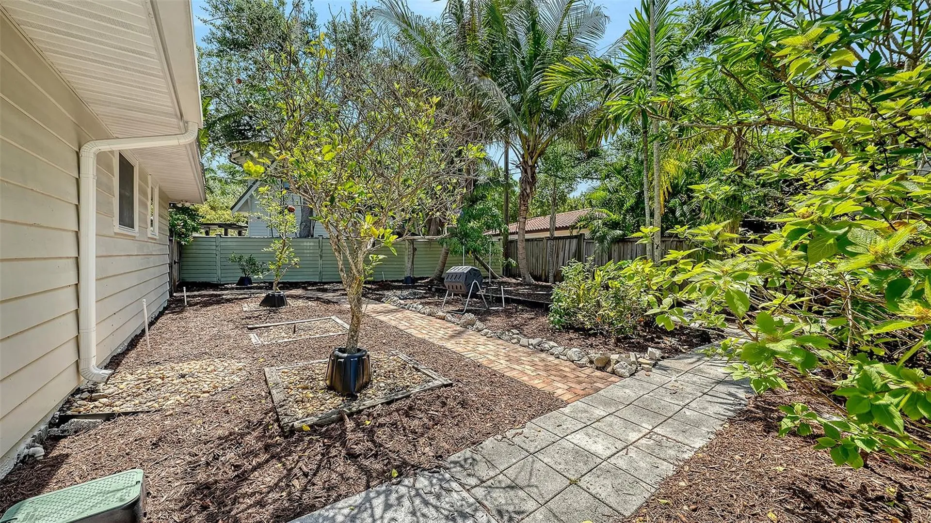 1770 S Oval Drive Sarasota FL 34239