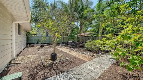 1770 S Oval Drive Sarasota FL 34239