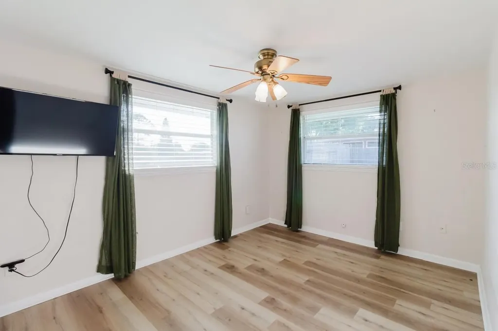 96 New York Avenue Dunedin FL 34698