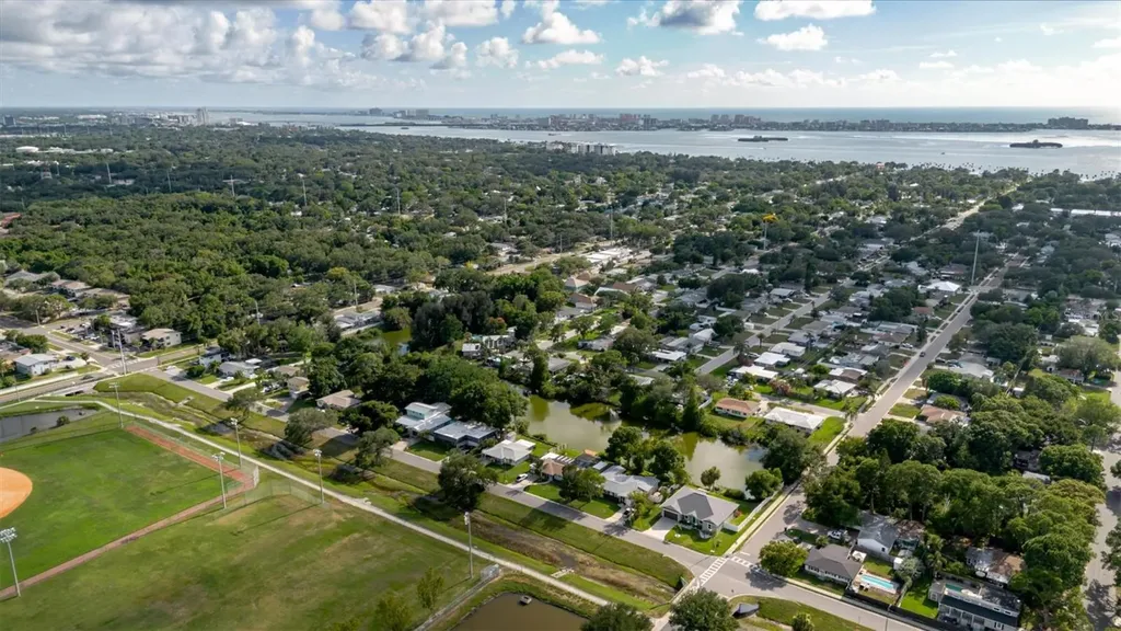 96 New York Avenue Dunedin FL 34698
