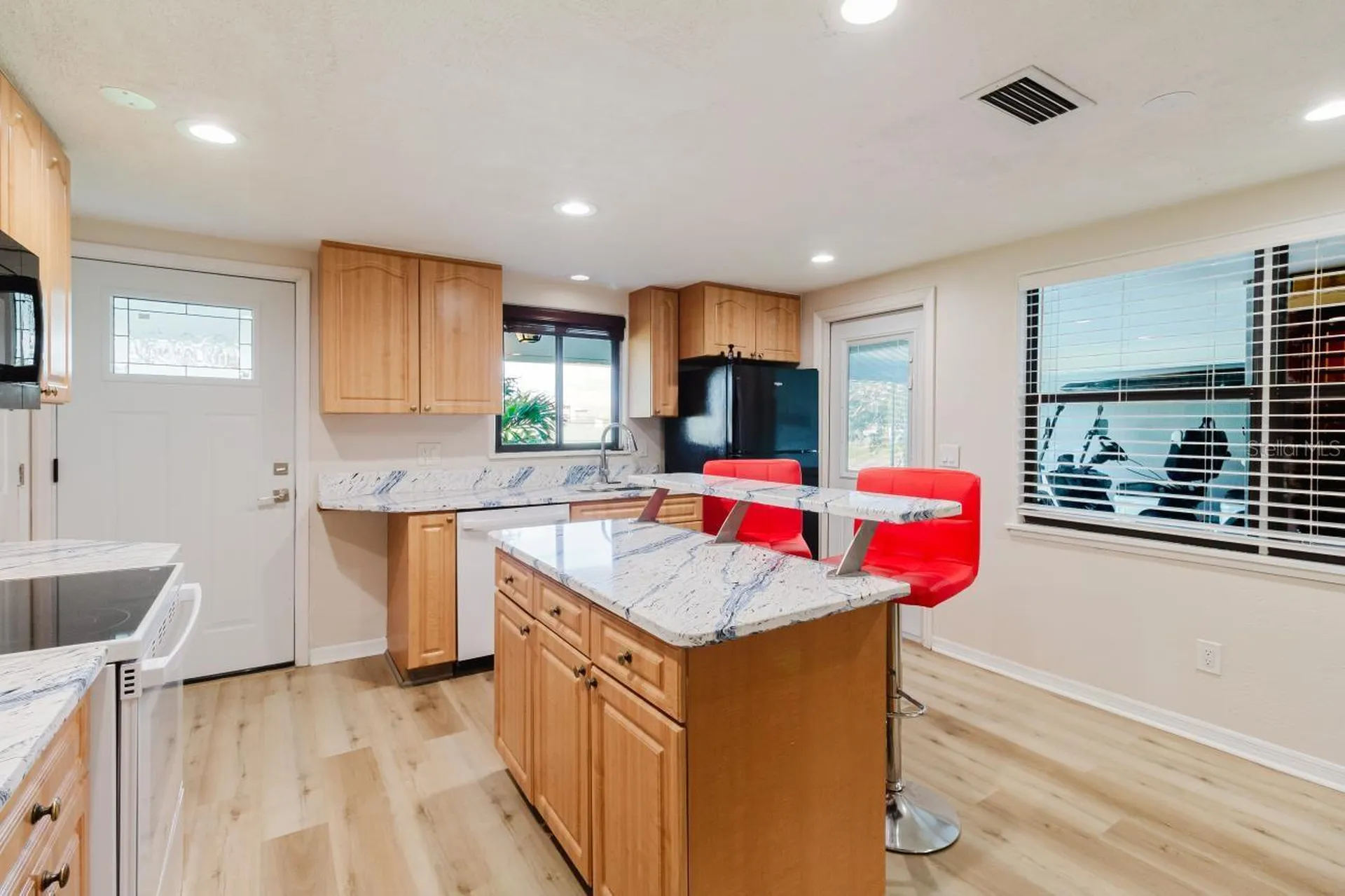 96 New York Avenue Dunedin FL 34698