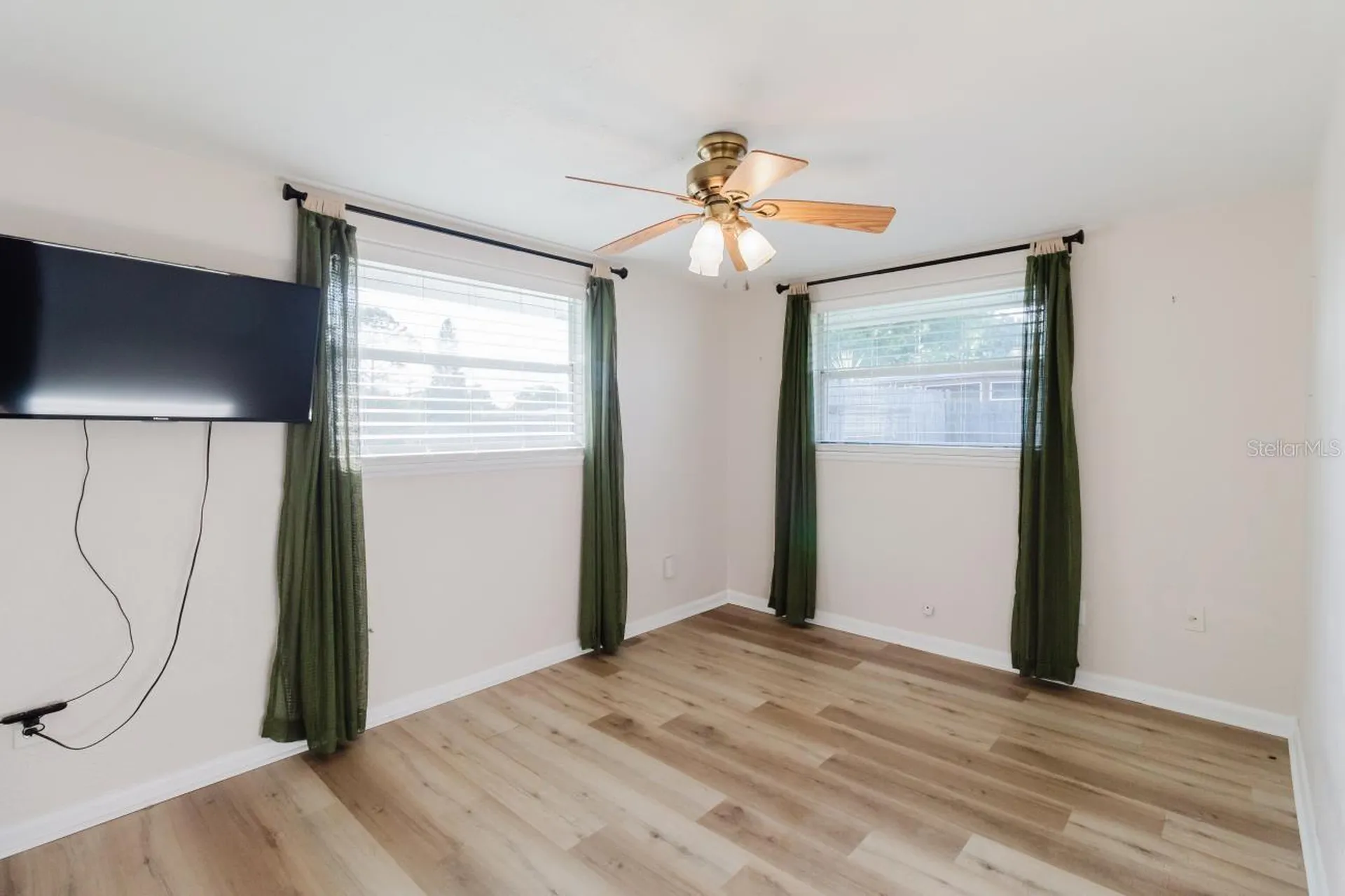 96 New York Avenue Dunedin FL 34698