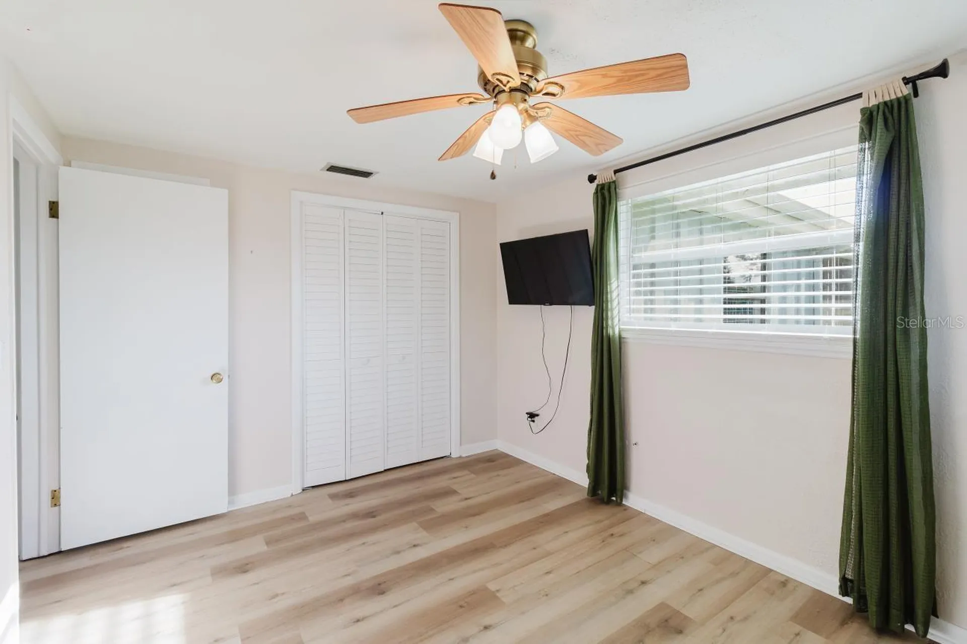 96 New York Avenue Dunedin FL 34698