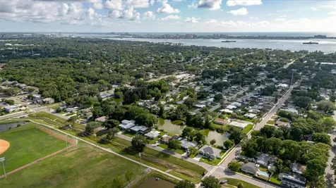 96 New York Avenue Dunedin FL 34698