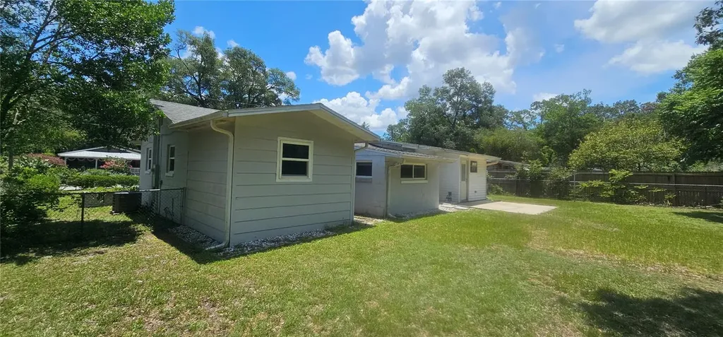 2462 Harvard Road Deland FL 32724