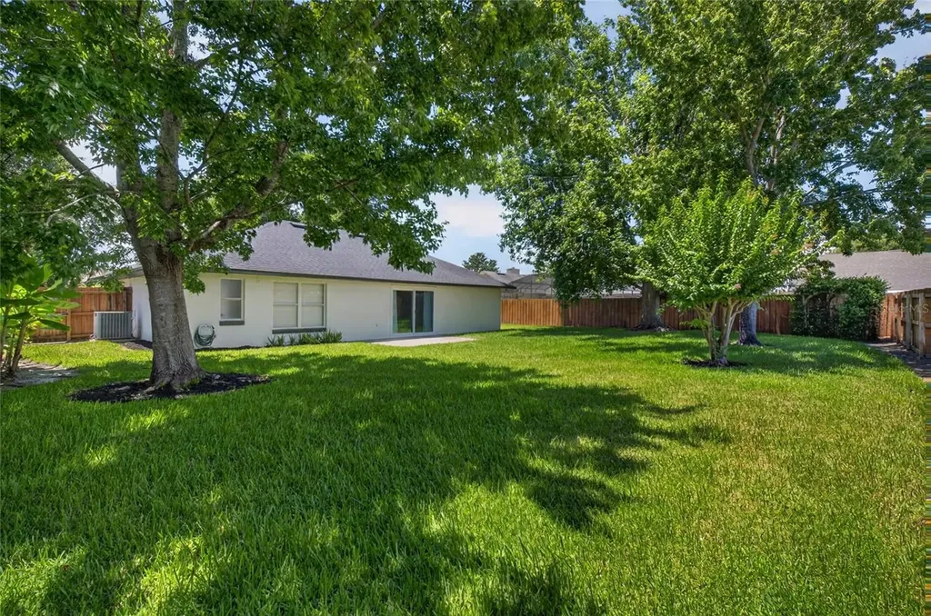 1645 E Spring Ridge Circle Winter Garden FL 34787