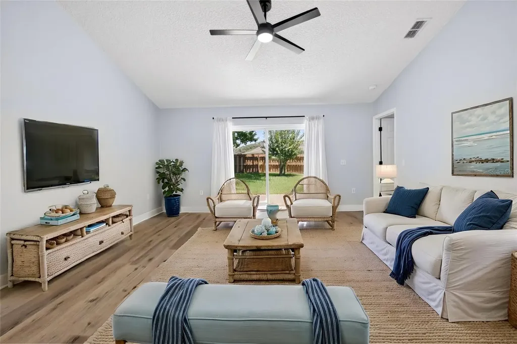 1645 E Spring Ridge Circle Winter Garden FL 34787