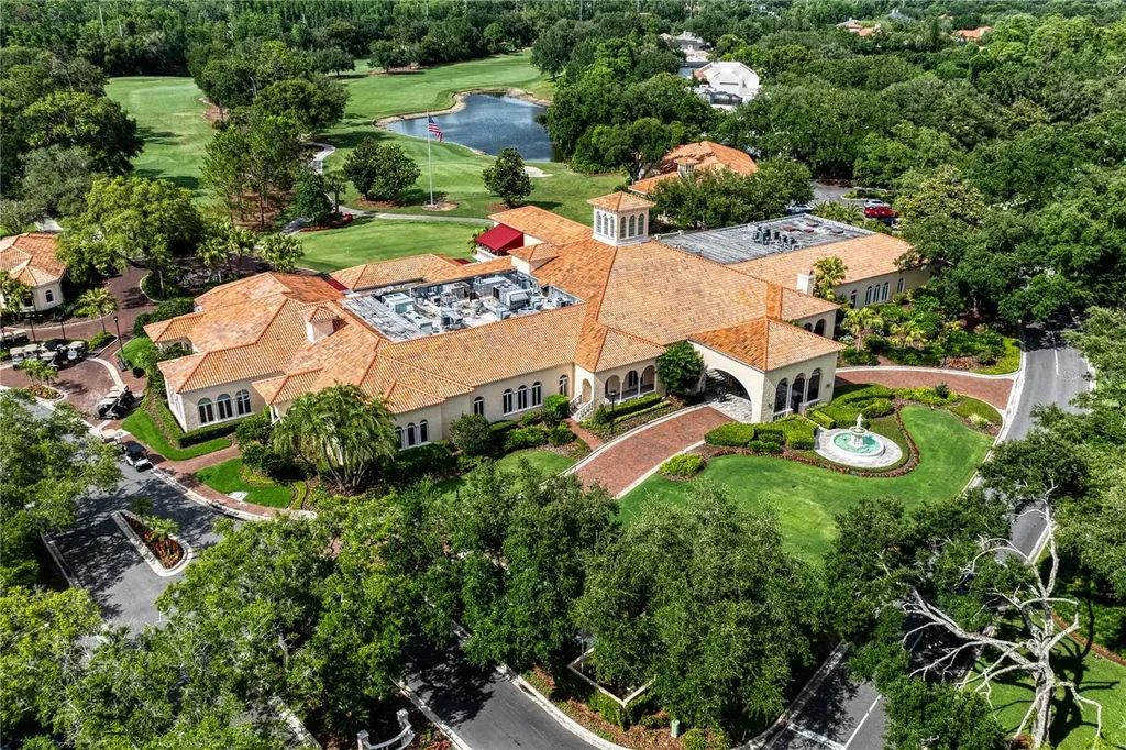 814 Taray De Avila Tampa FL 33613