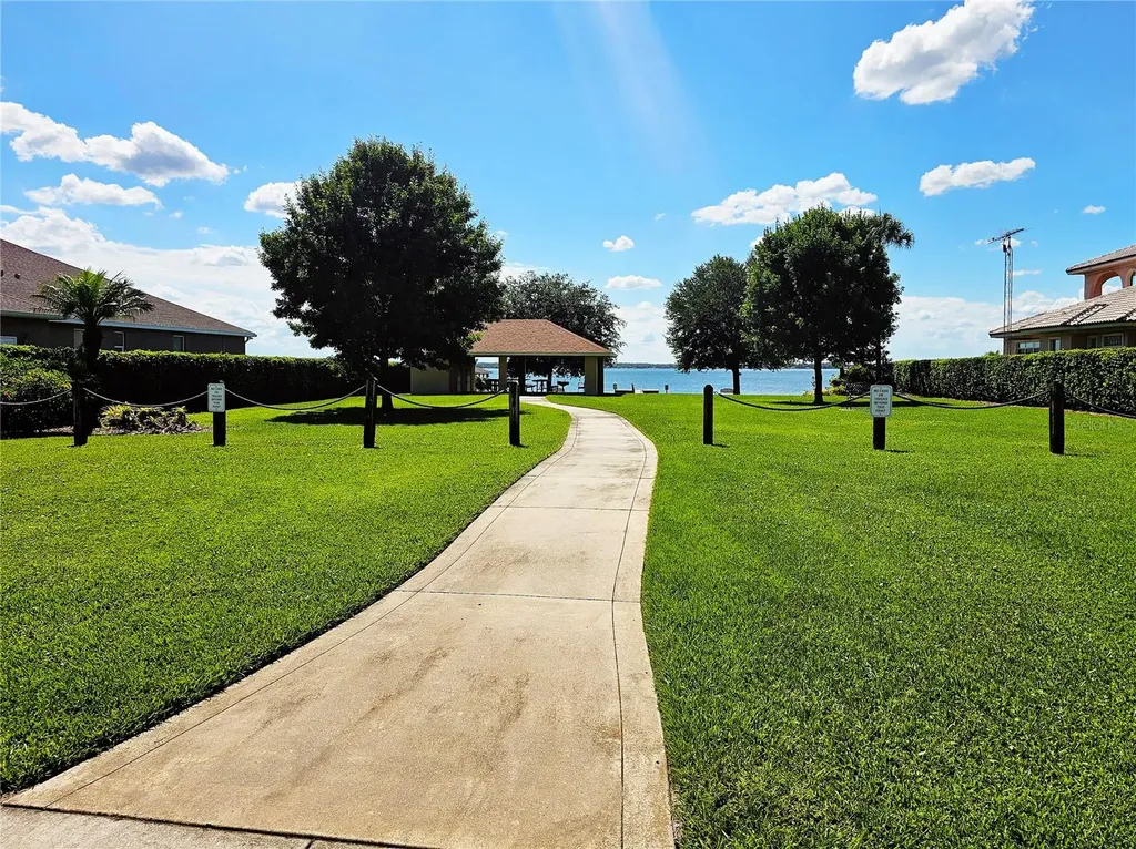 466 Sunset Pointe Drive Lake Placid FL 33852