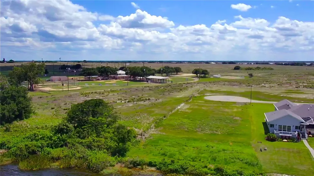 466 Sunset Pointe Drive Lake Placid FL 33852