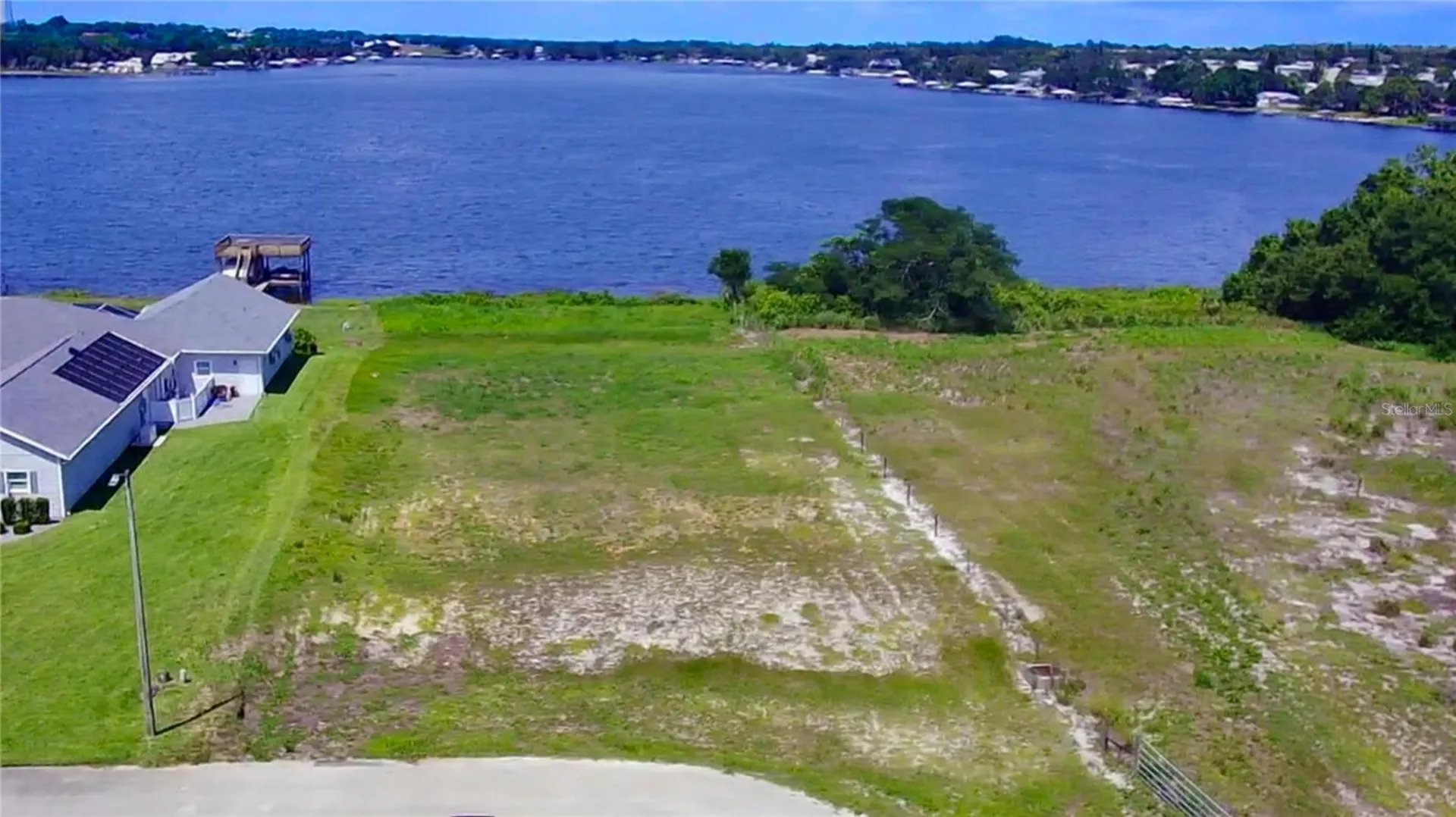 466 Sunset Pointe Drive Lake Placid FL 33852