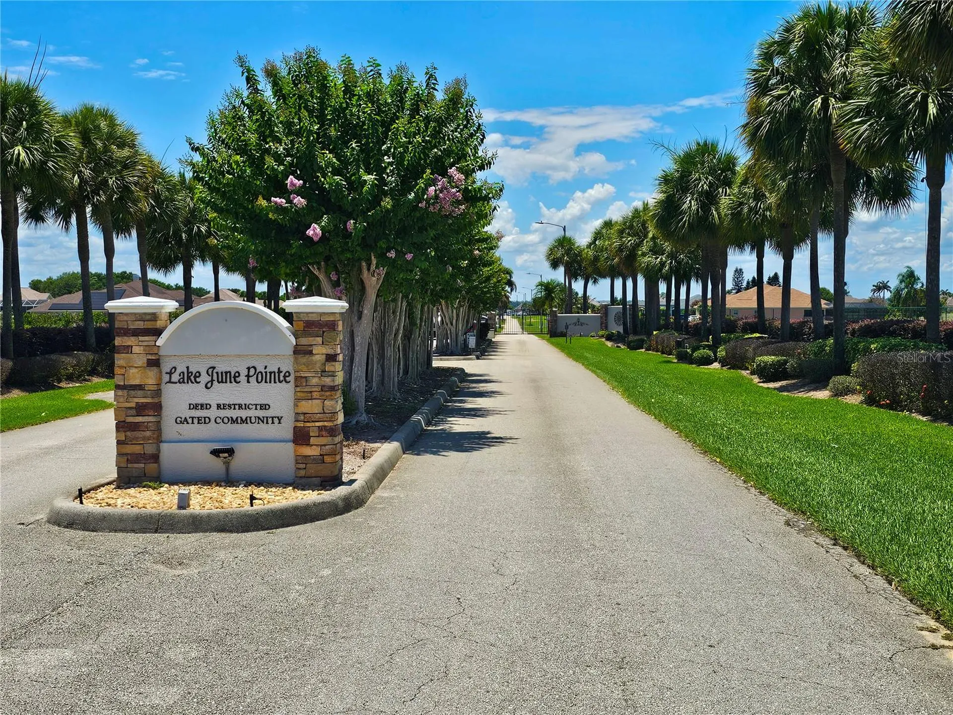 466 Sunset Pointe Drive Lake Placid FL 33852