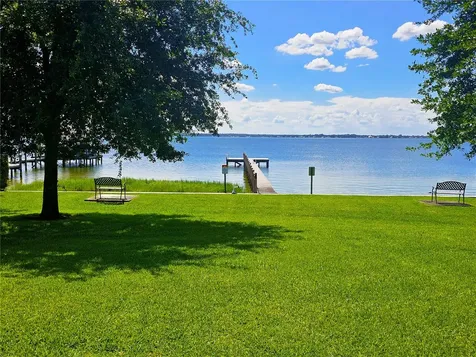466 Sunset Pointe Drive Lake Placid FL 33852