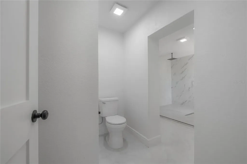 6042 Hazelwood Drive Zephyrhills FL 33542