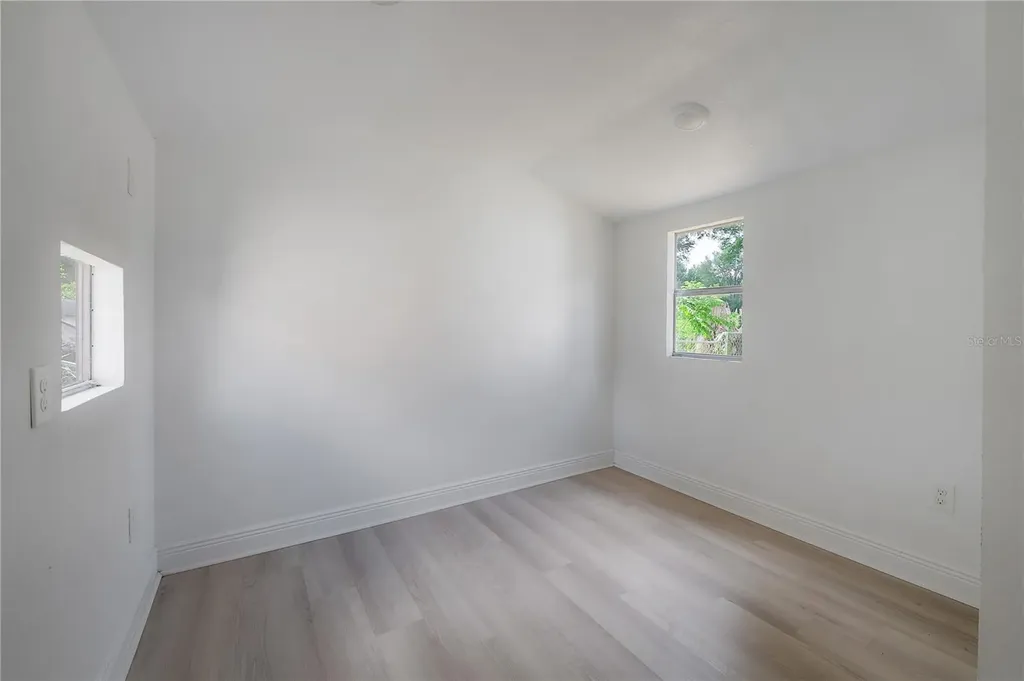6042 Hazelwood Drive Zephyrhills FL 33542