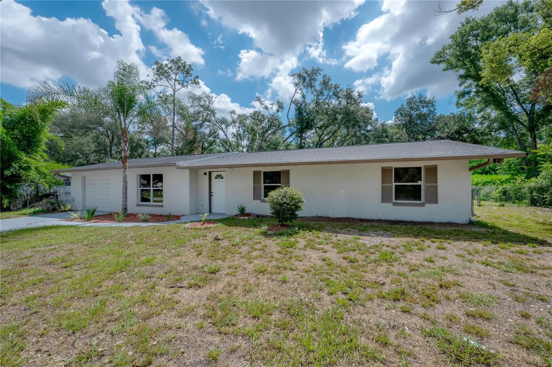 6042 Hazelwood Drive Zephyrhills FL 33542