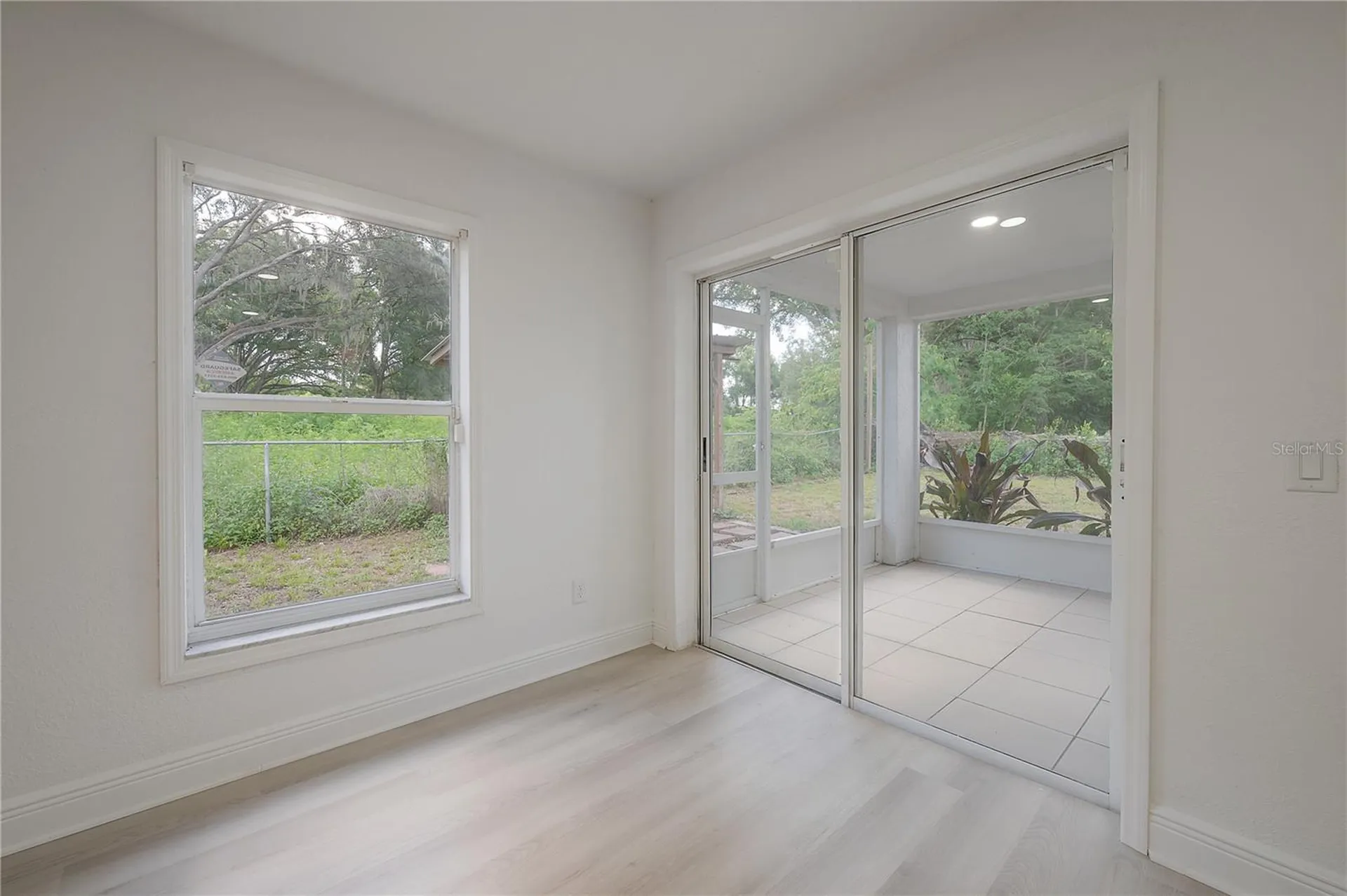 6042 Hazelwood Drive Zephyrhills FL 33542
