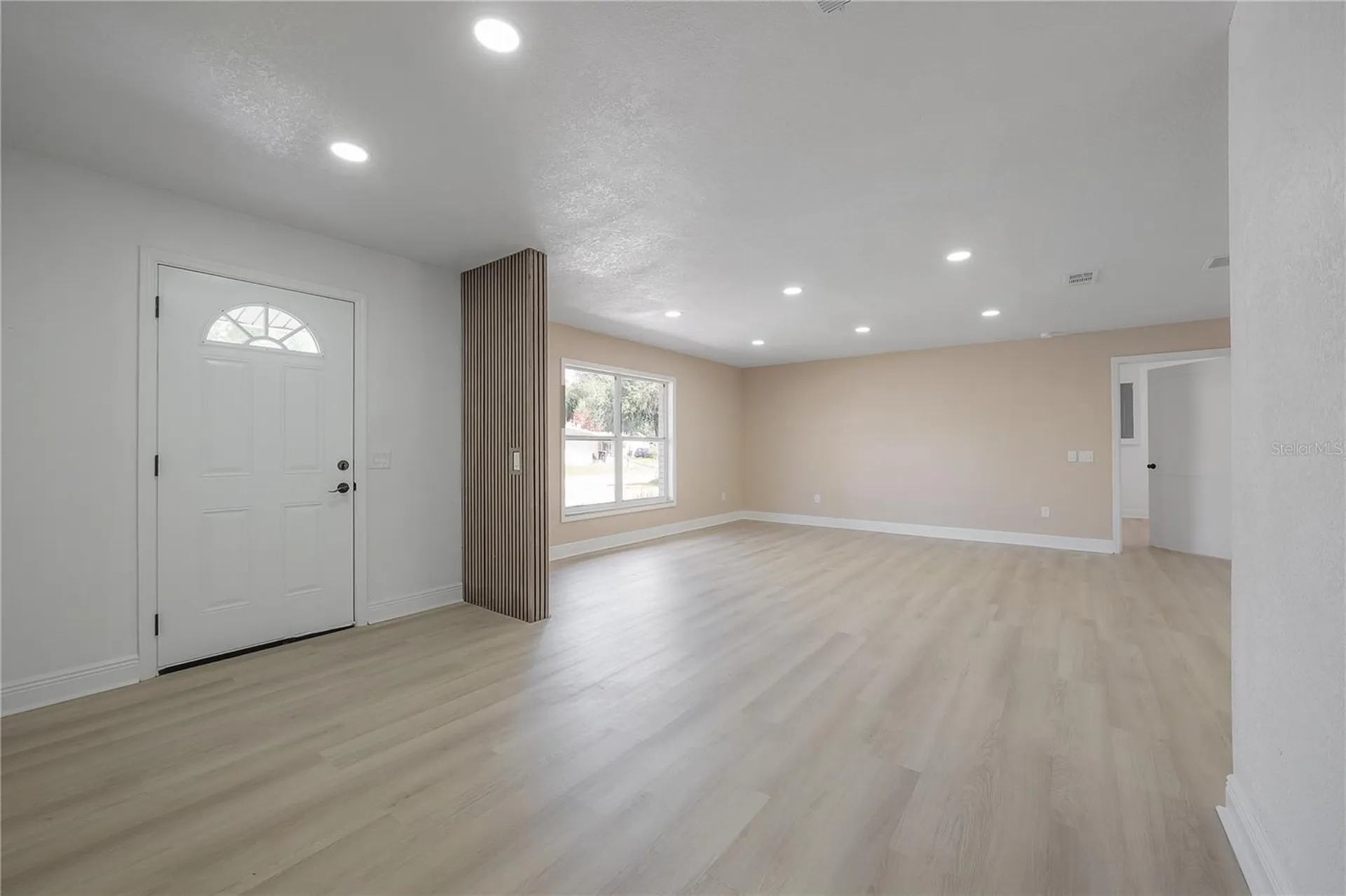 6042 Hazelwood Drive Zephyrhills FL 33542