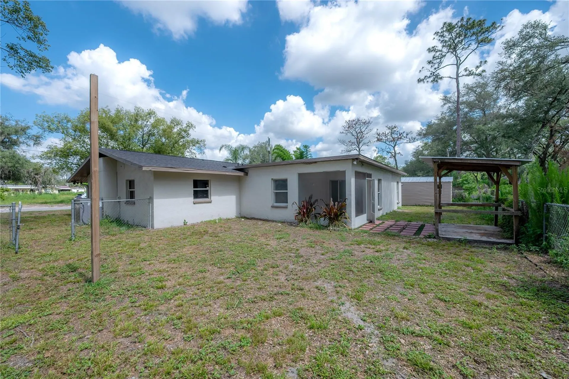 6042 Hazelwood Drive Zephyrhills FL 33542
