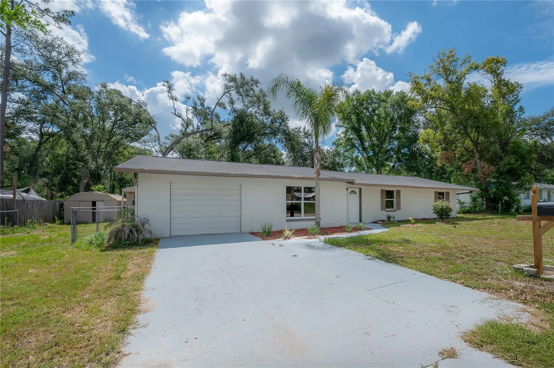 6042 Hazelwood Drive Zephyrhills FL 33542