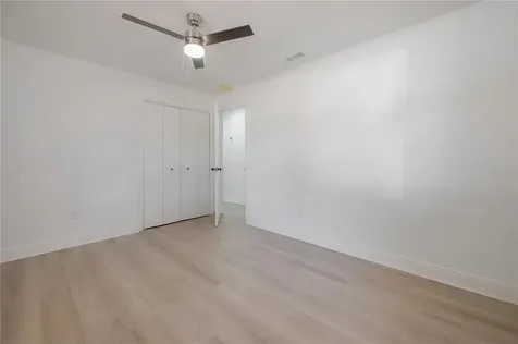 6042 Hazelwood Drive Zephyrhills FL 33542