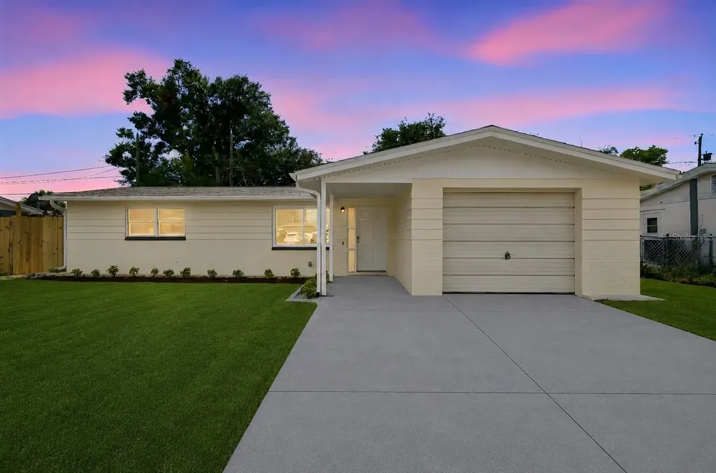 1039 Clairborne Street Holiday FL 34690